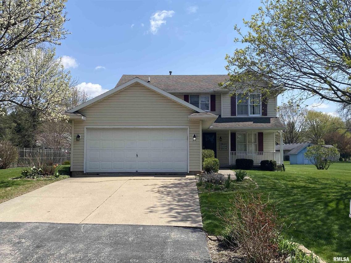 33 Lilac Ct., Geneseo, IL 61254