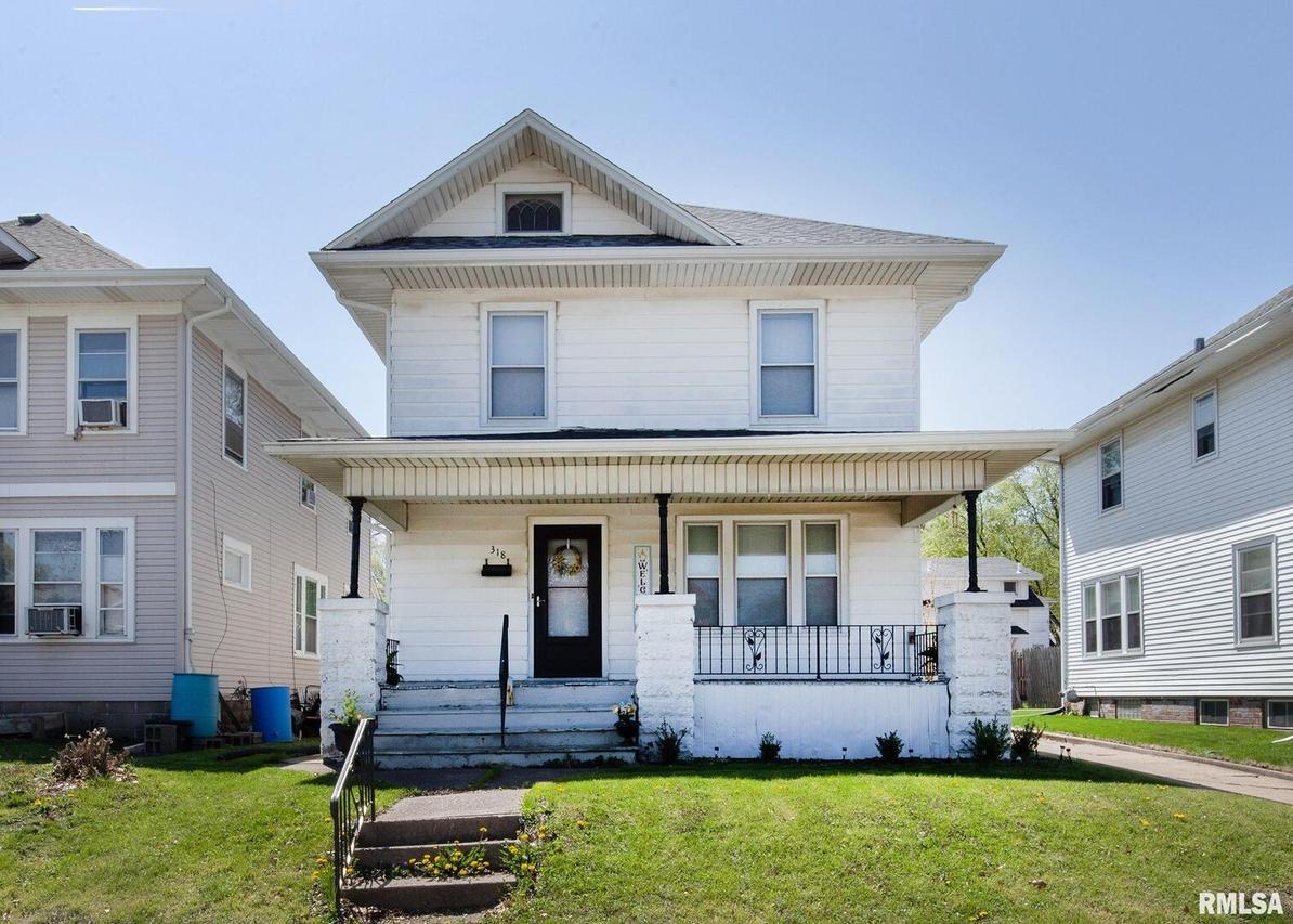 318 16th Ave., East Moline, IL 61244
