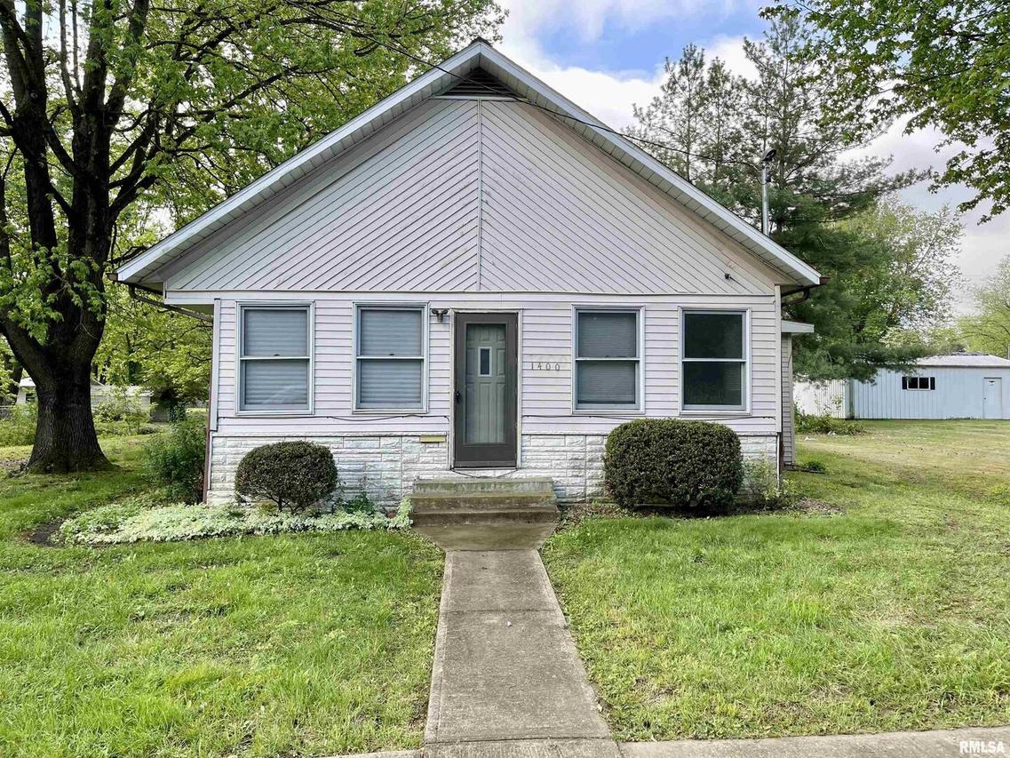 1400 W Tyler St., Herrin, IL 62948
