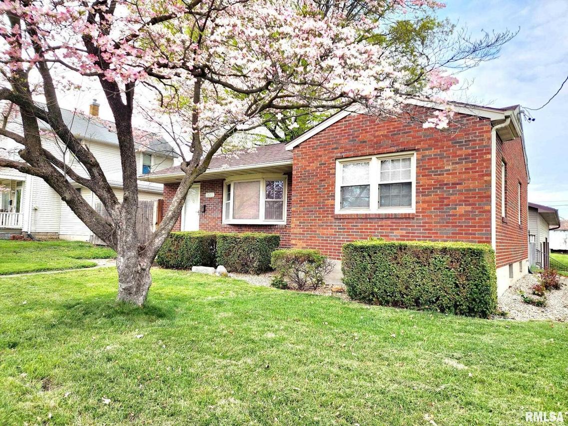 2637 Chestnut St., Quincy, IL 62301