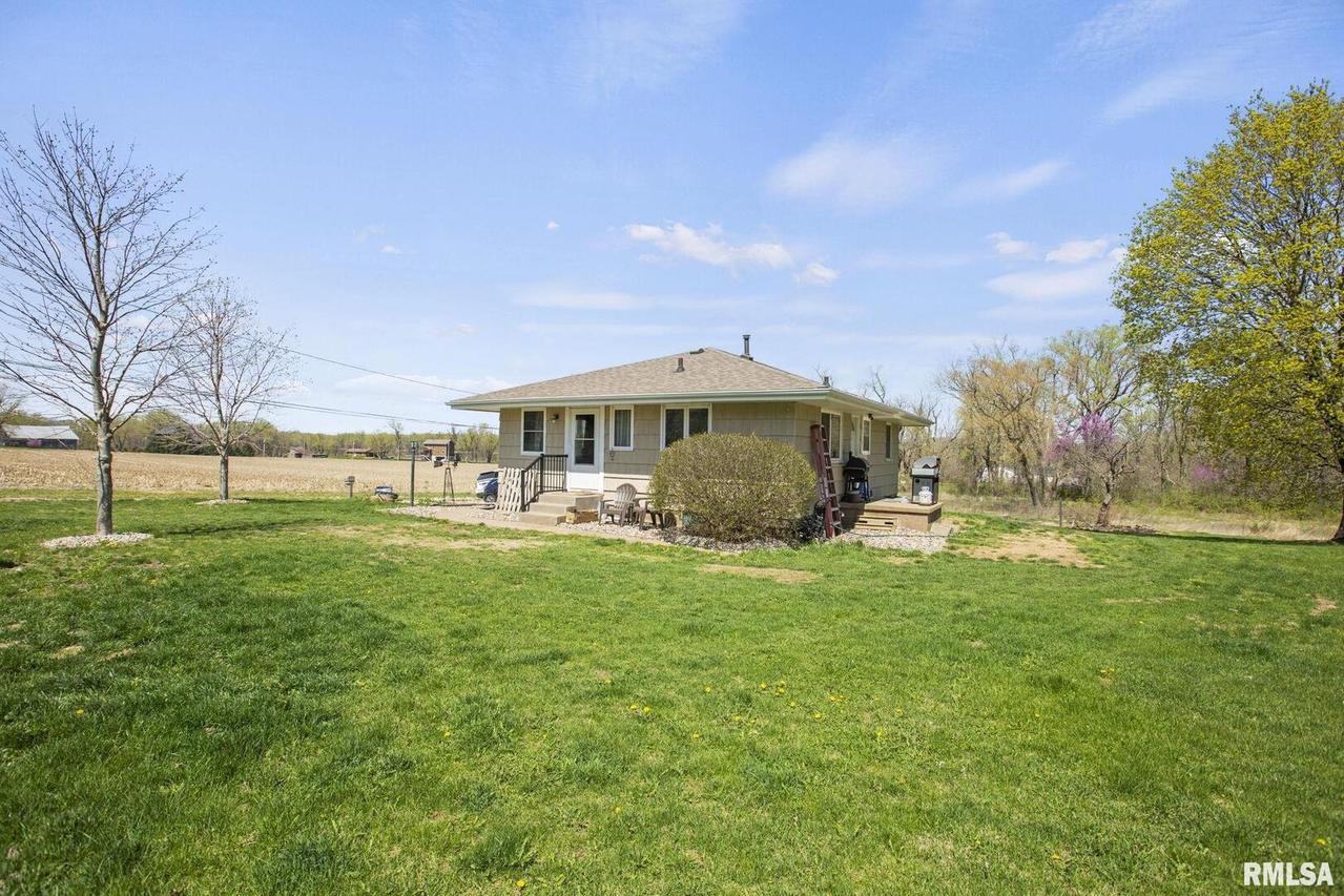 12029 78th Ave., Andalusia, IL 61232