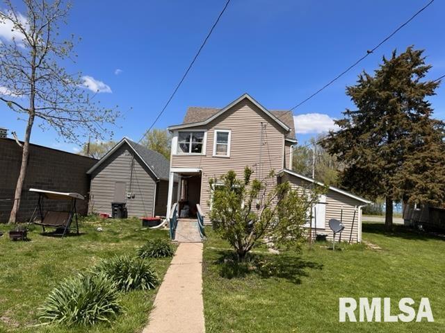 2418 4th Ave., Moline, IL 61265