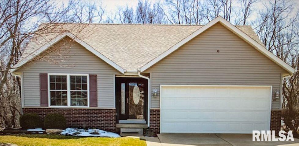 322 44th Ave., East Moline, IL 61244