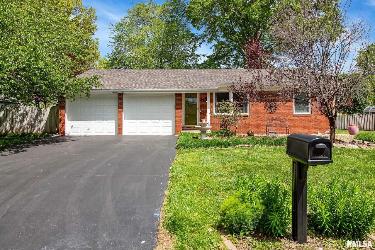 1601 N Smith St., Marion, IL 62959