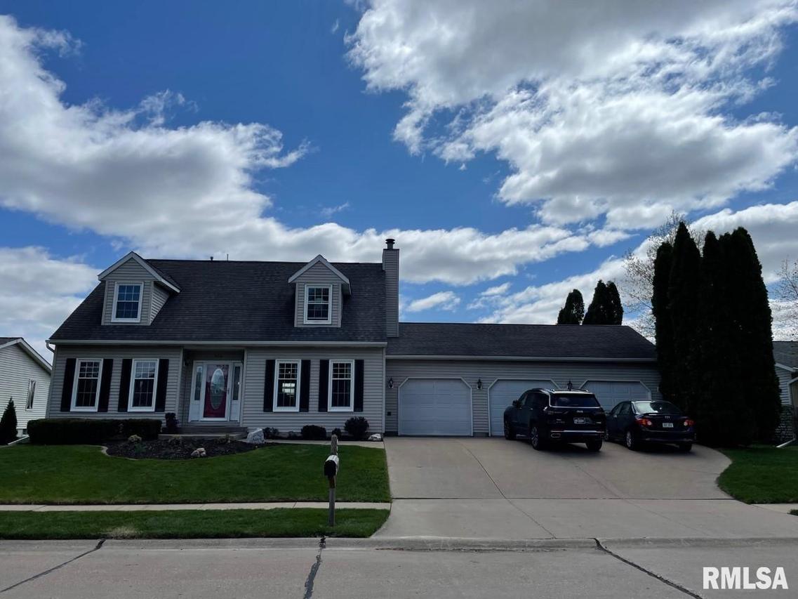 4516 9th Street Ct., East Moline, IL 61244