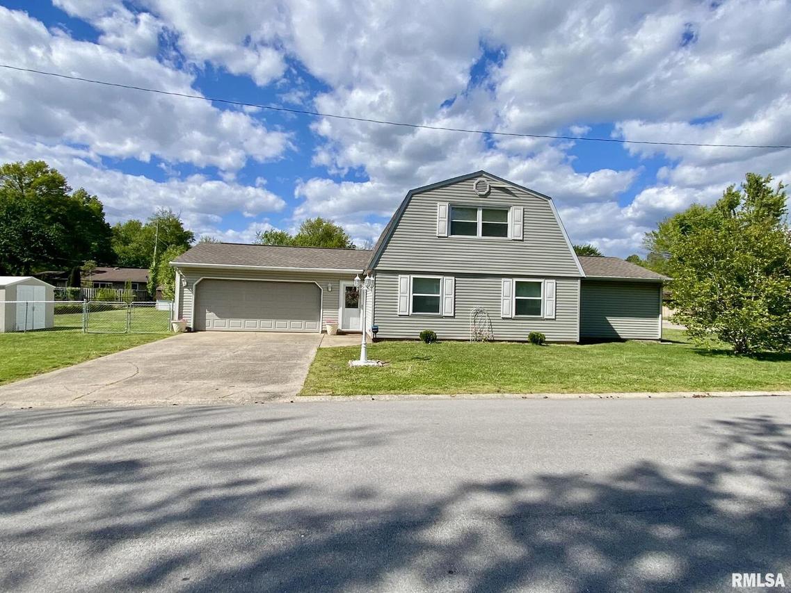 3300 Sunset Ter., Marion, IL 62959