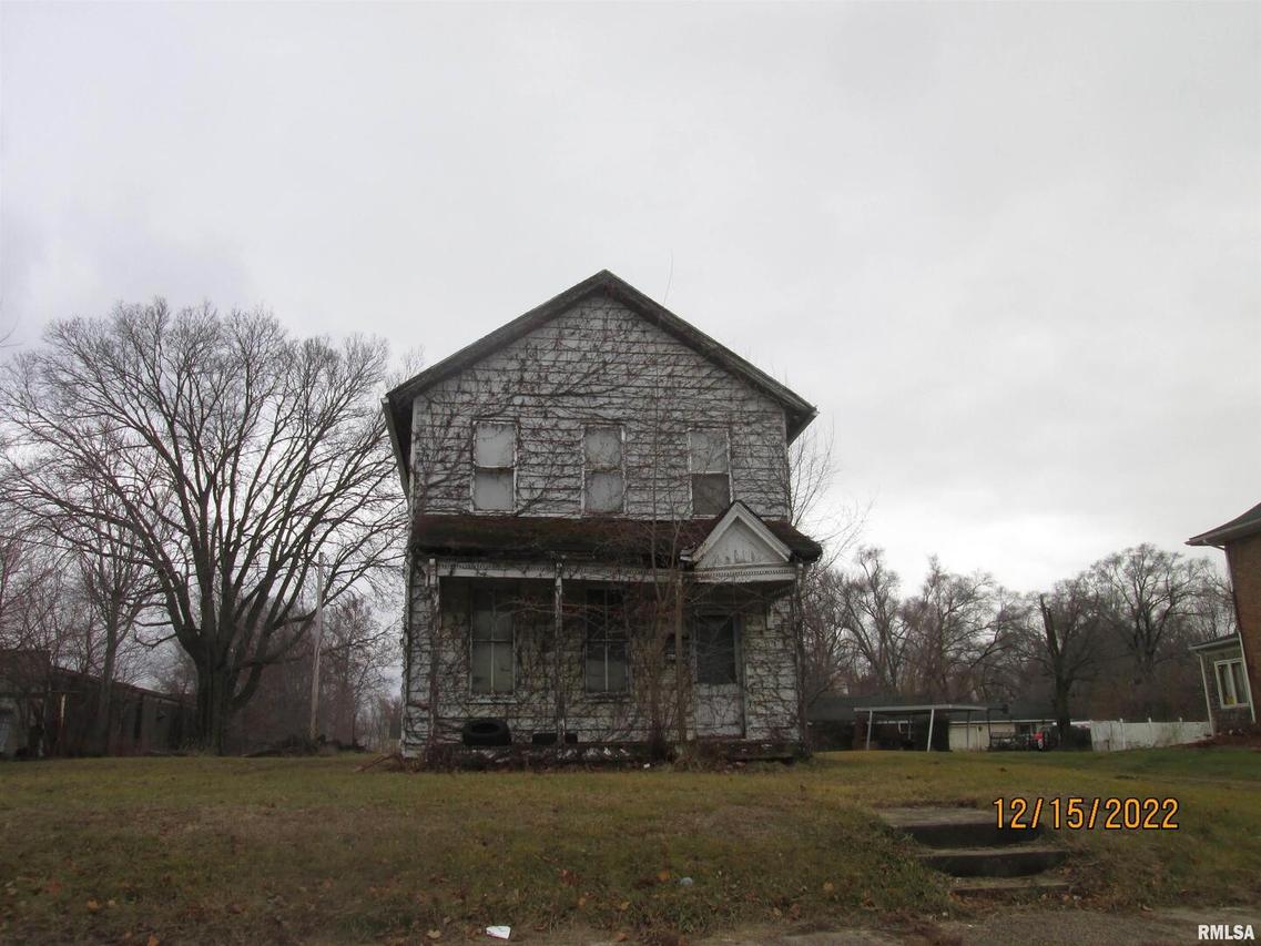1030 21st Ave., Rock Island, IL 61201