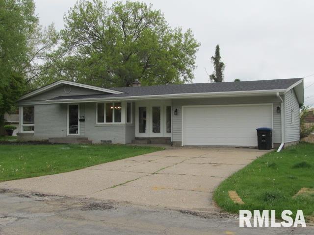 2740 32nd Avenue Ct., Rock Island, IL 61201