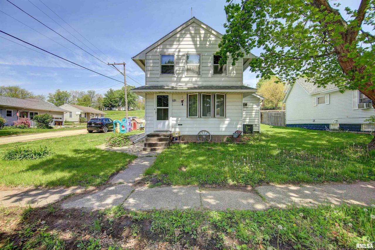 601 7th Ave., Fulton, IL 61252