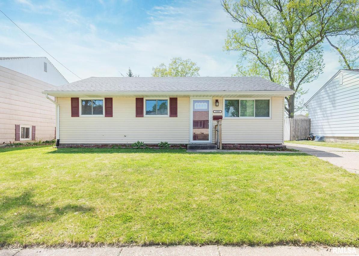 3503 4th St., East Moline, IL