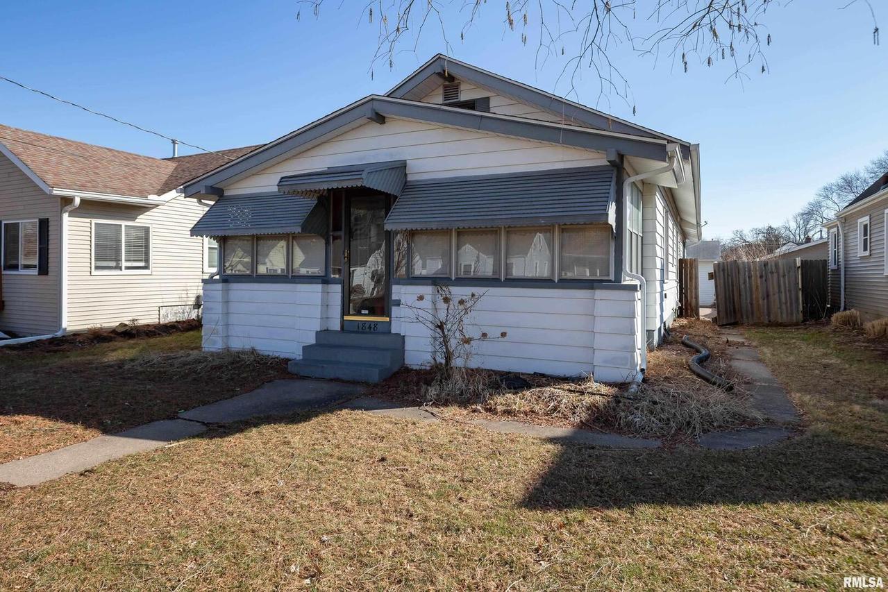 1848 32nd St., Moline, IL 61265