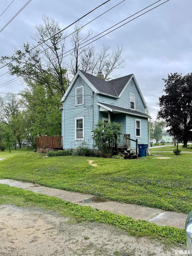 1822 Ontario Ave., Savanna, IL 61074