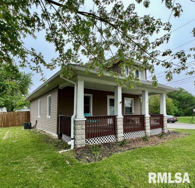 2701 Kennedy Dr., East Moline, IL 61244