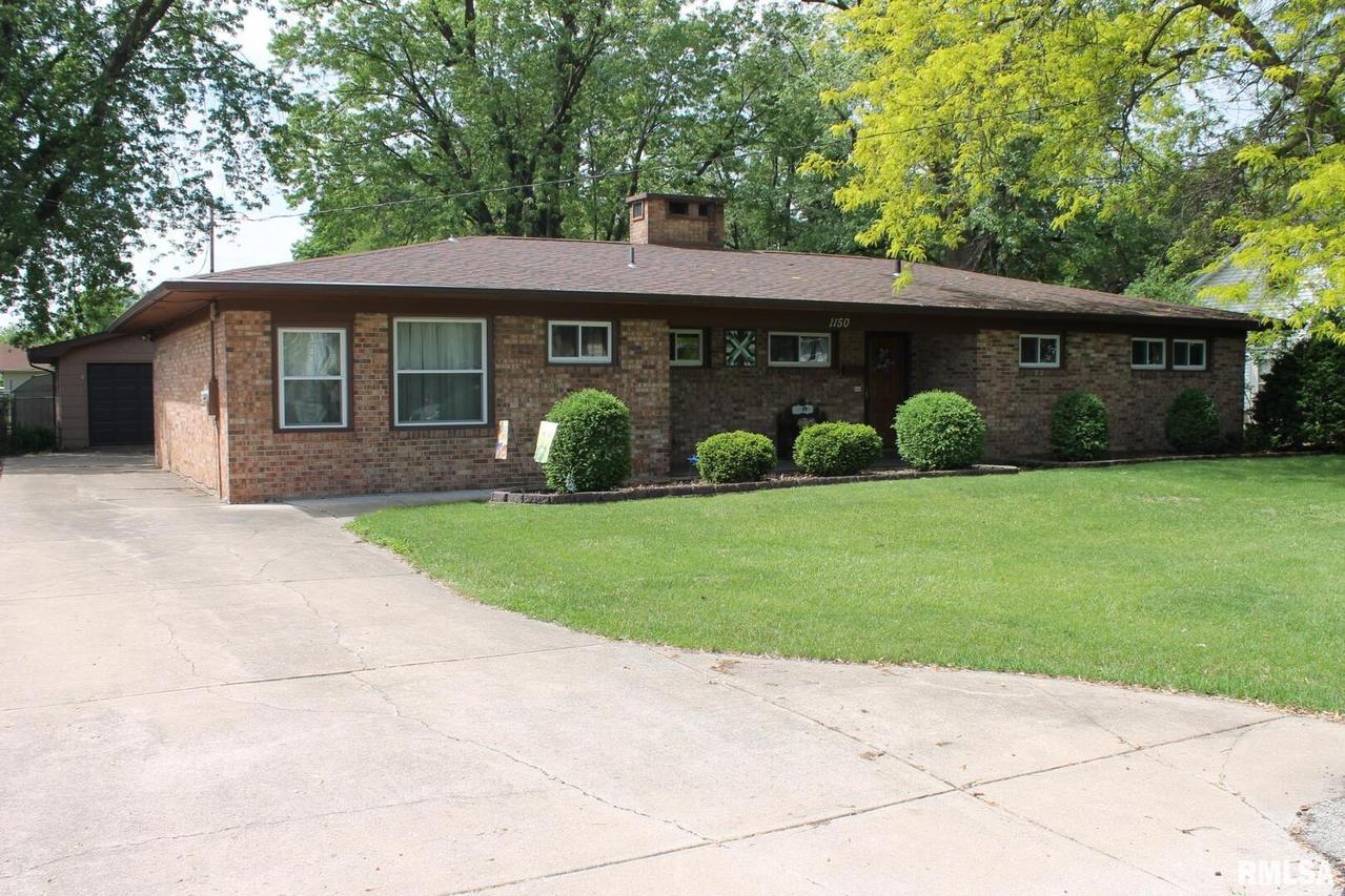 1150 W North St., Galesburg, IL 61401