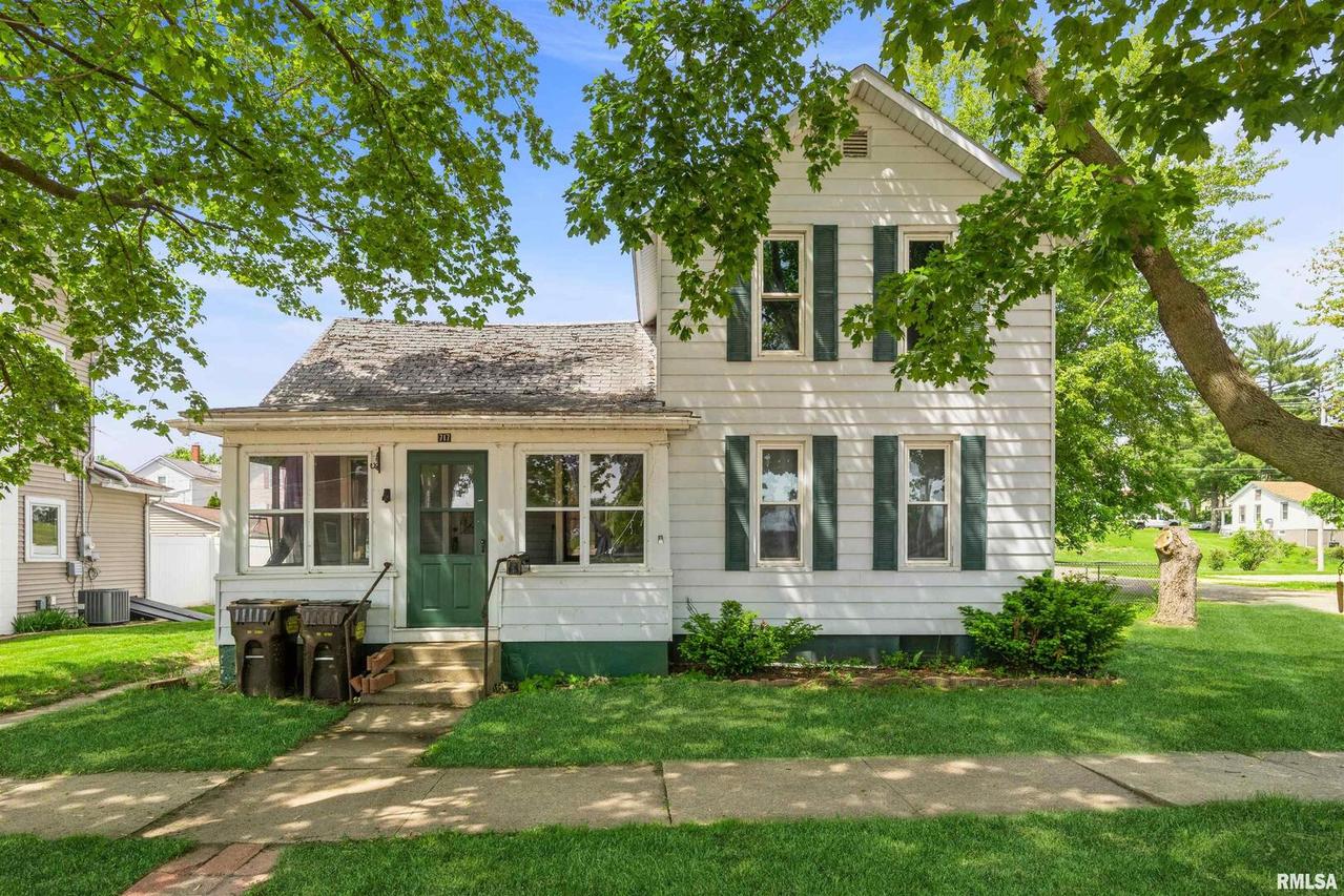 717 13th Ave., Fulton, IL 61252