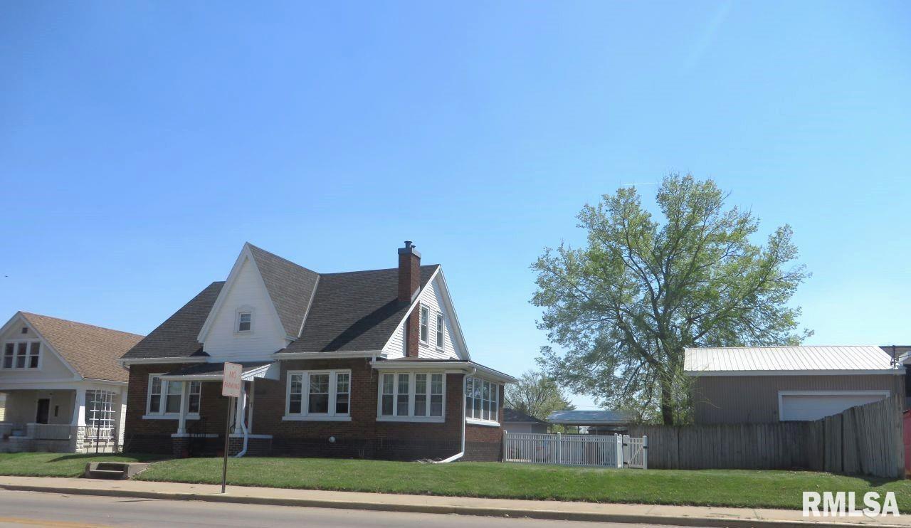 2410 Chestnut St., Quincy, IL 62301