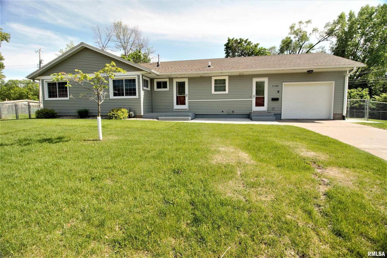 2700 32nd Avenue Ct., Rock Island, IL 61201
