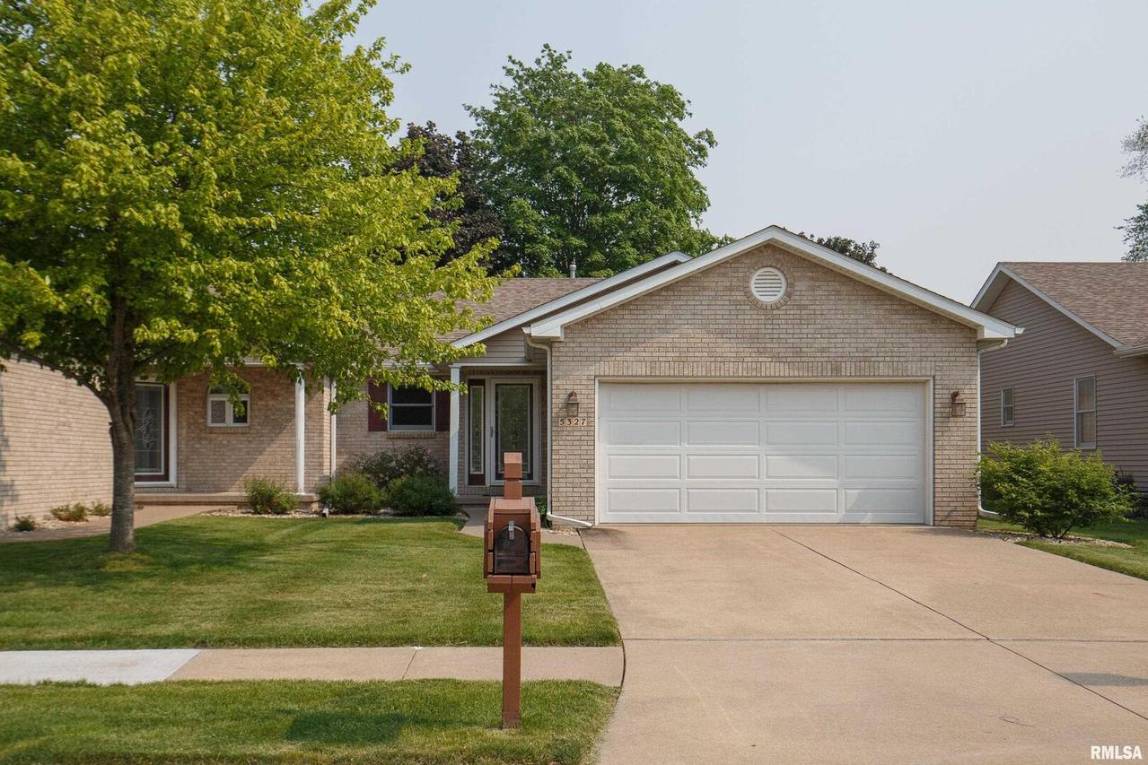 5327 19th Ave., Moline, IL 61265