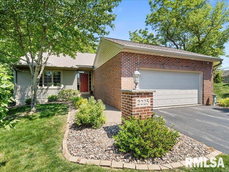 2225 31st Ave., Rock Island, IL 61201