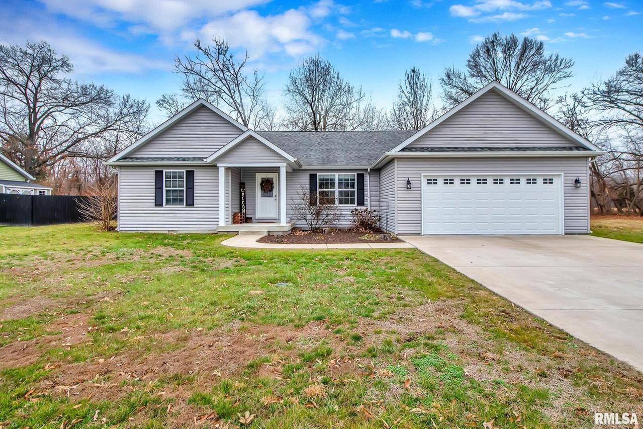 6005 Chandler Dr., Carterville, IL 62918