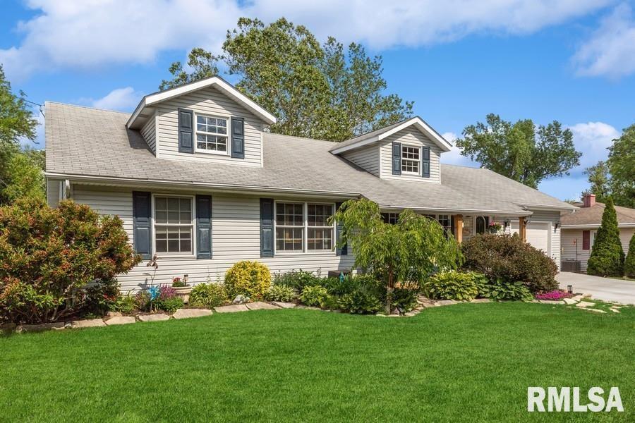 3230 9th St., Moline, IL 61265