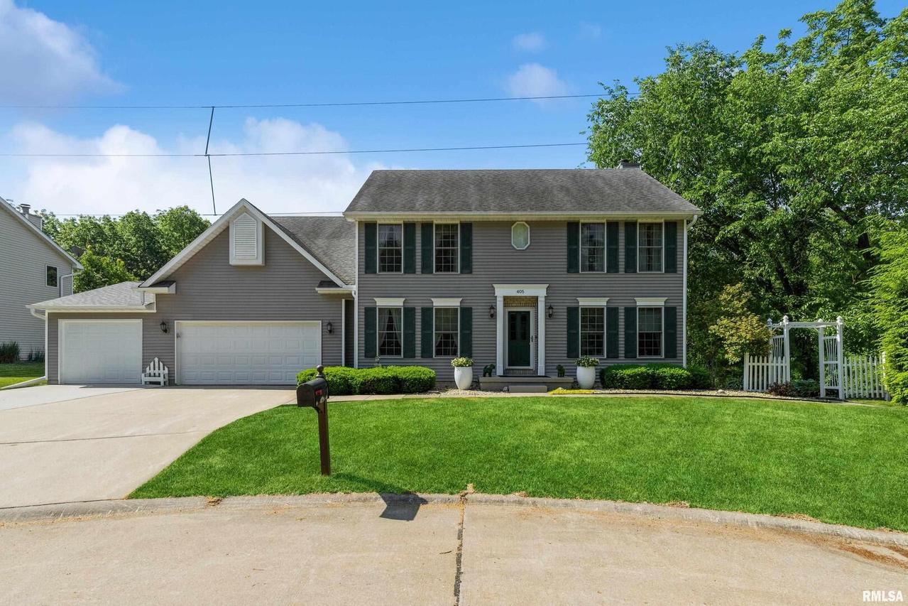 405 E 12th Ave., Coal Valley, IL 61240