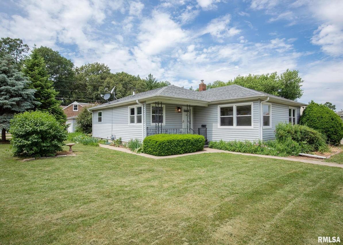 2235 4th St. #A, East Moline, IL 61244