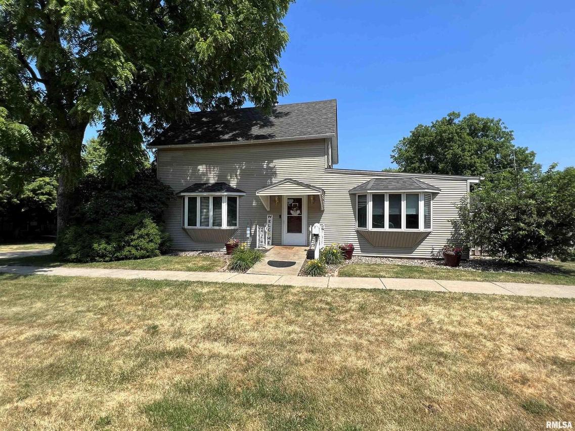 214 N Holmes St., Cambridge, IL 61238