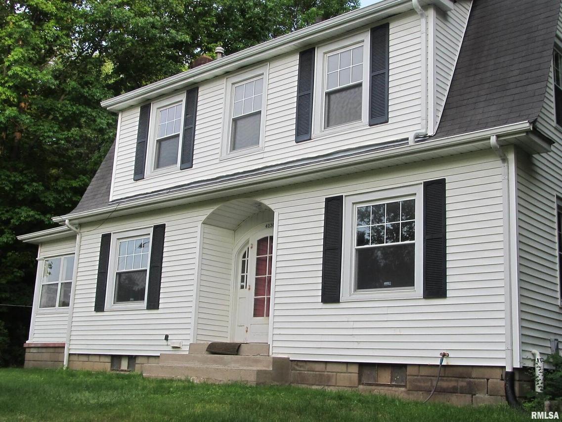 4230 5th Ave., Moline, IL 61265