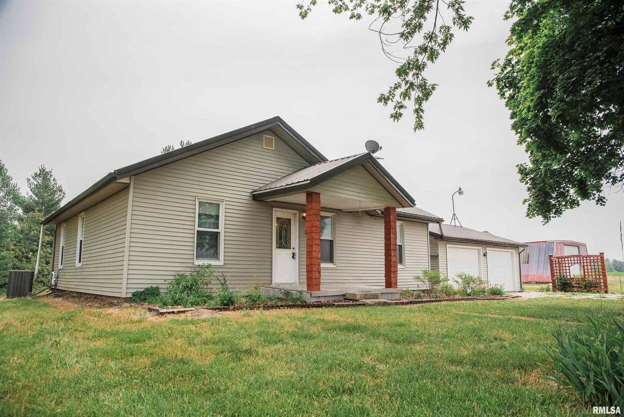 2894 E 1500 St., Loraine, IL 62349