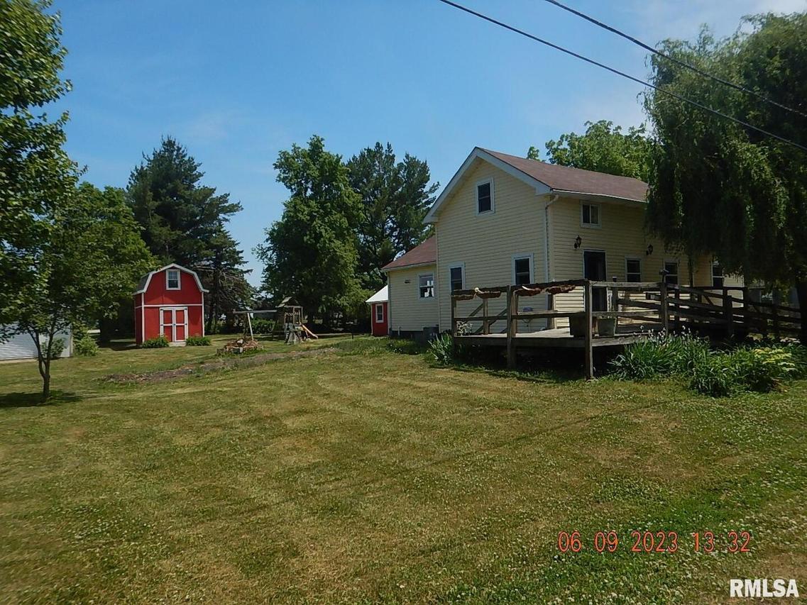 1209 Pleasant St., Hooppole, IL 61258