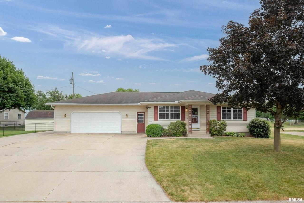 1128 Meadow Ln., Colona, IL 61241