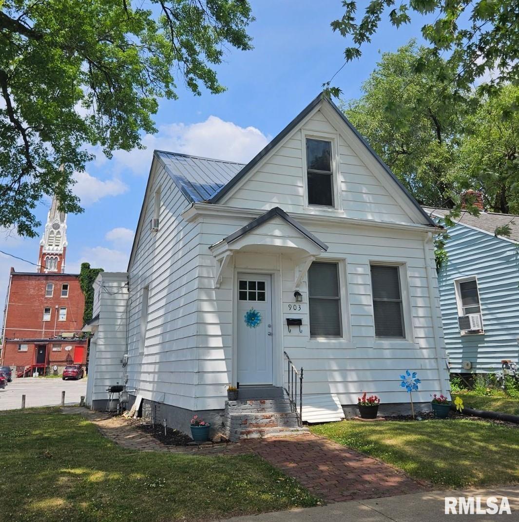 903 Ohio St., Quincy, IL 62301