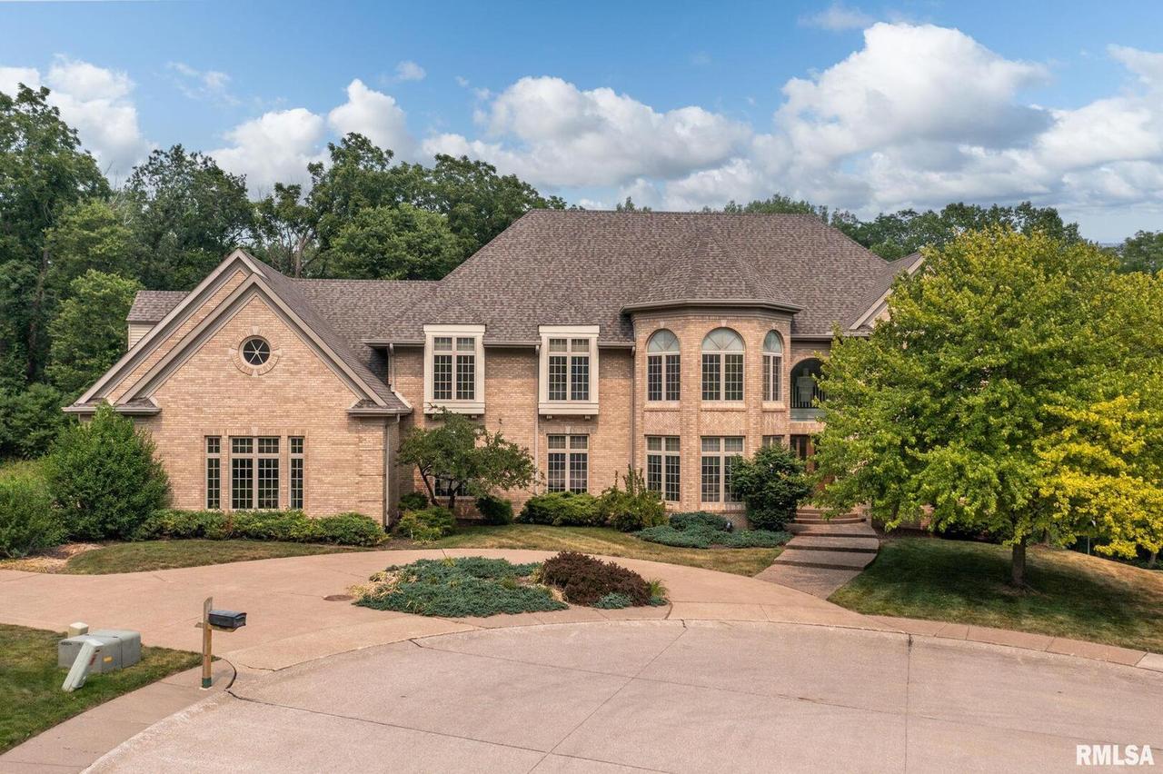 3502 12th Street Ct., Moline, IL 61265