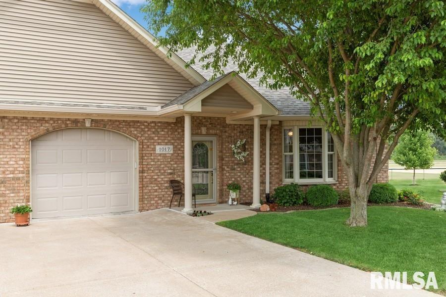 1017 Arbor Dr., Moline, IL 61265