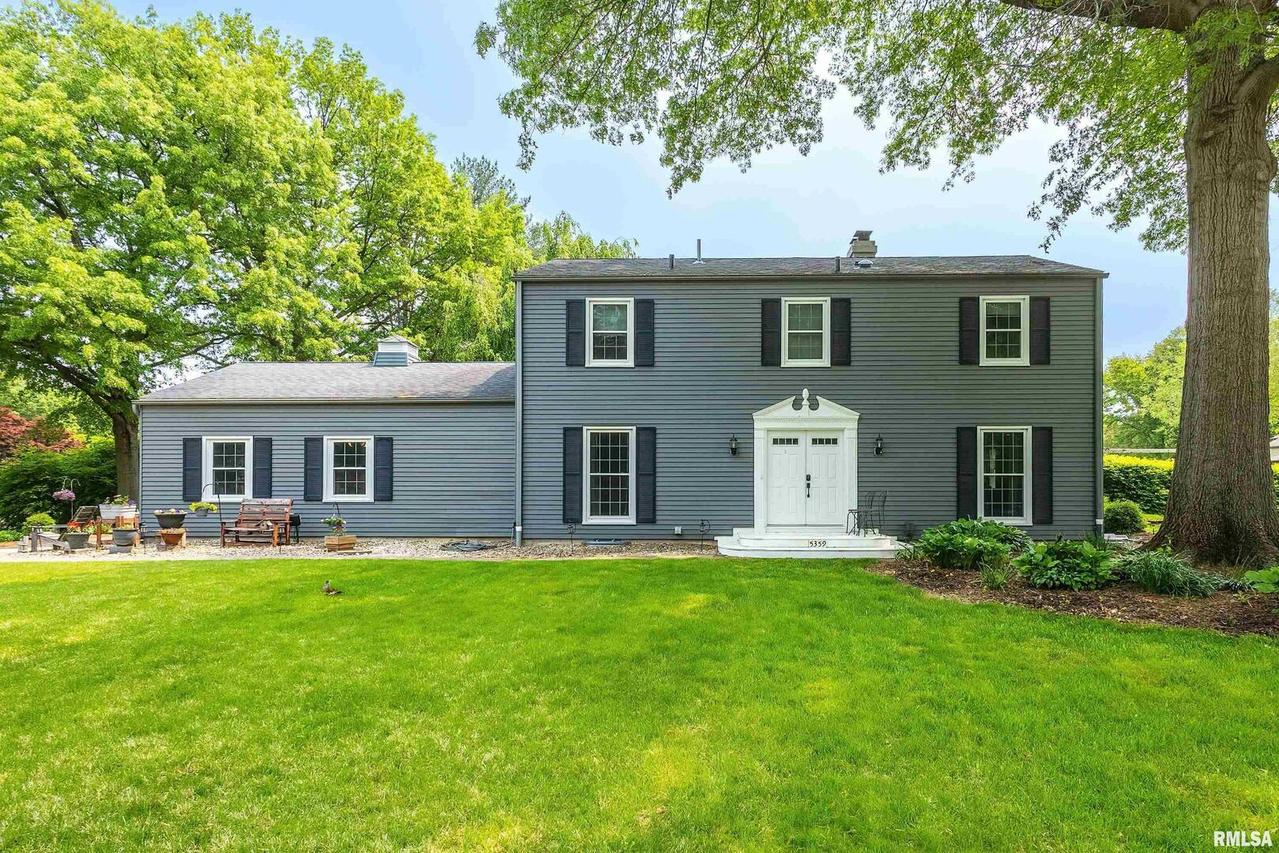 5359 36th Avenue Ct., Moline, IL 61265