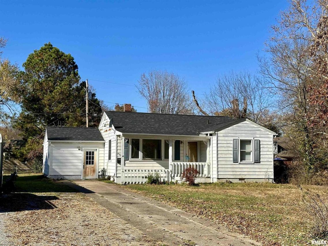 406 Charlotte Rd., Marion, IL 62959