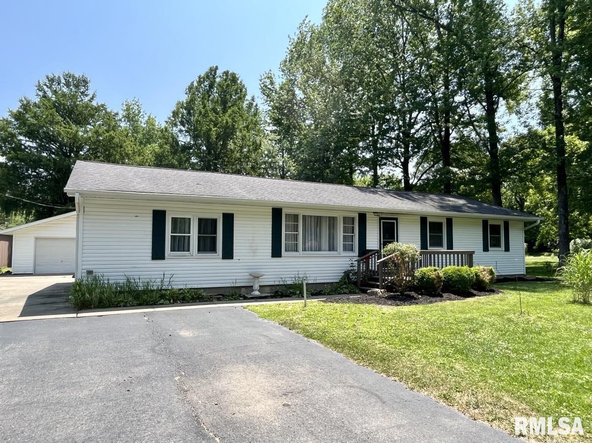 1206 Pump House Rd., Murphysboro, IL 62966