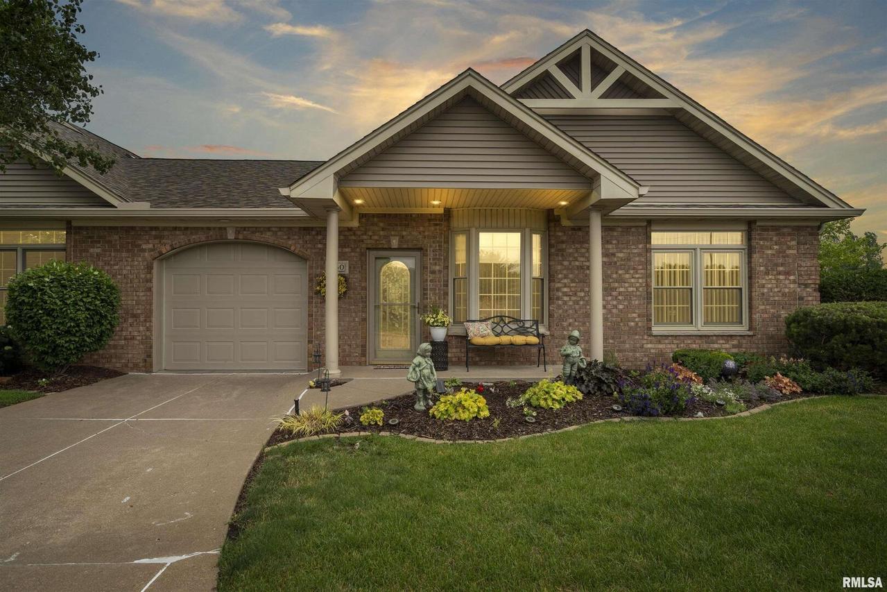 950 Arbor Dr., Moline, IL 61265