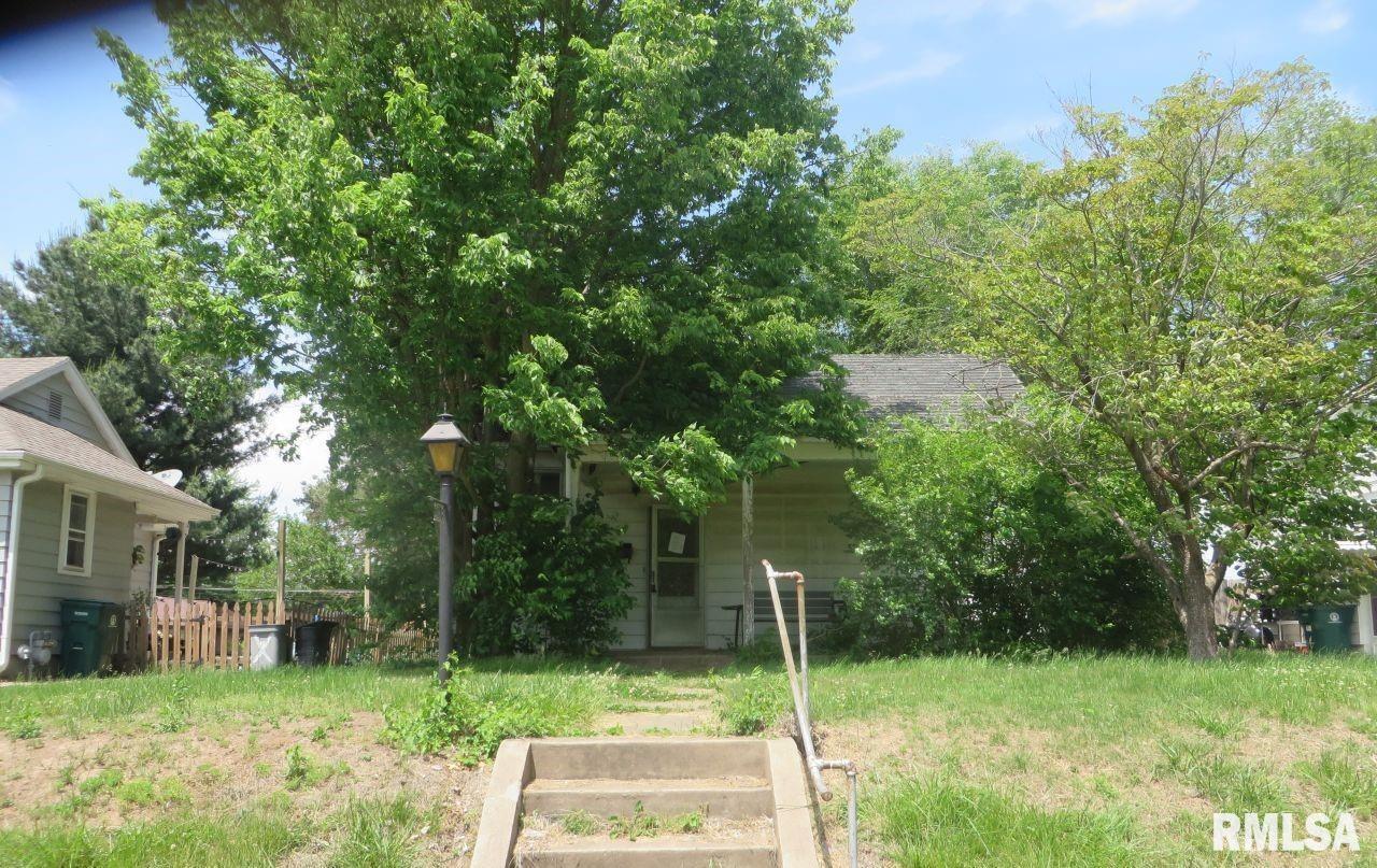 1835 Cherry St., Quincy, IL 62301