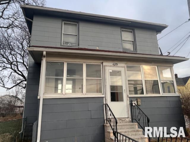 629 7th St., Rock Island, IL 61201