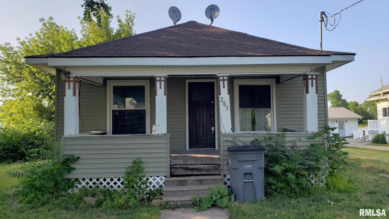 203 E Main St., Joy, IL 61260