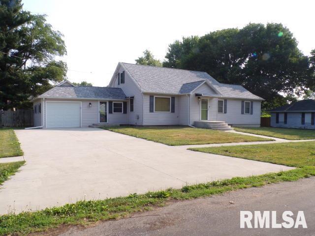 201 5th St., Seaton, IL 61476