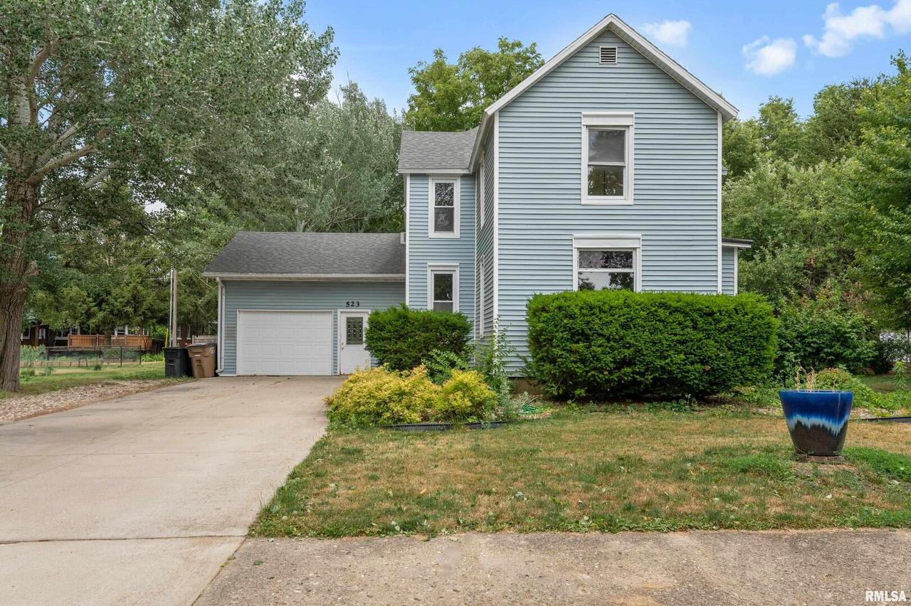 523 NW 5th Ave., Galva, IL 61434