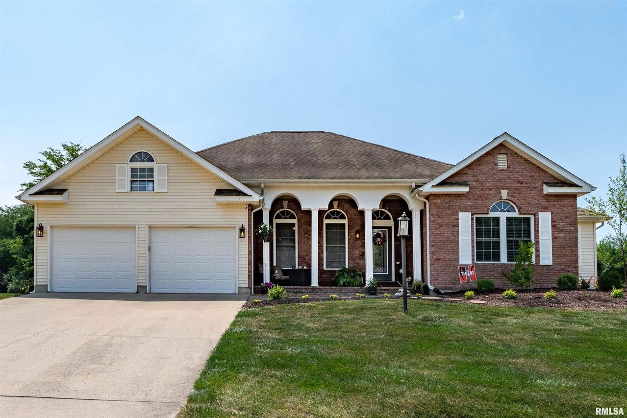21 Deer Run, Herrin, IL 62948