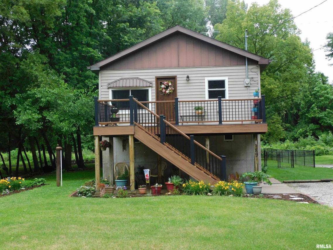 189 Island Dr., East Moline, IL 61244