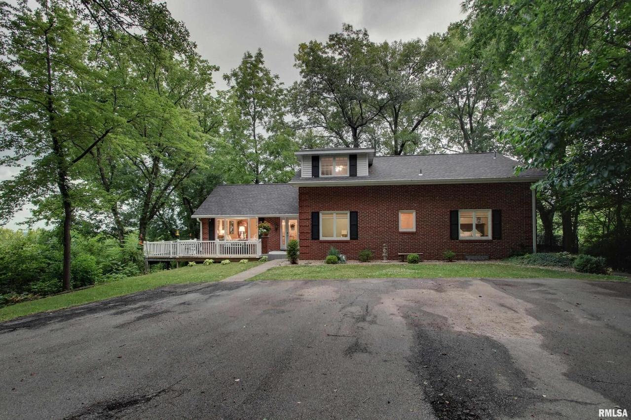 5327 Eagle Pine Dr., Quincy, IL 62305