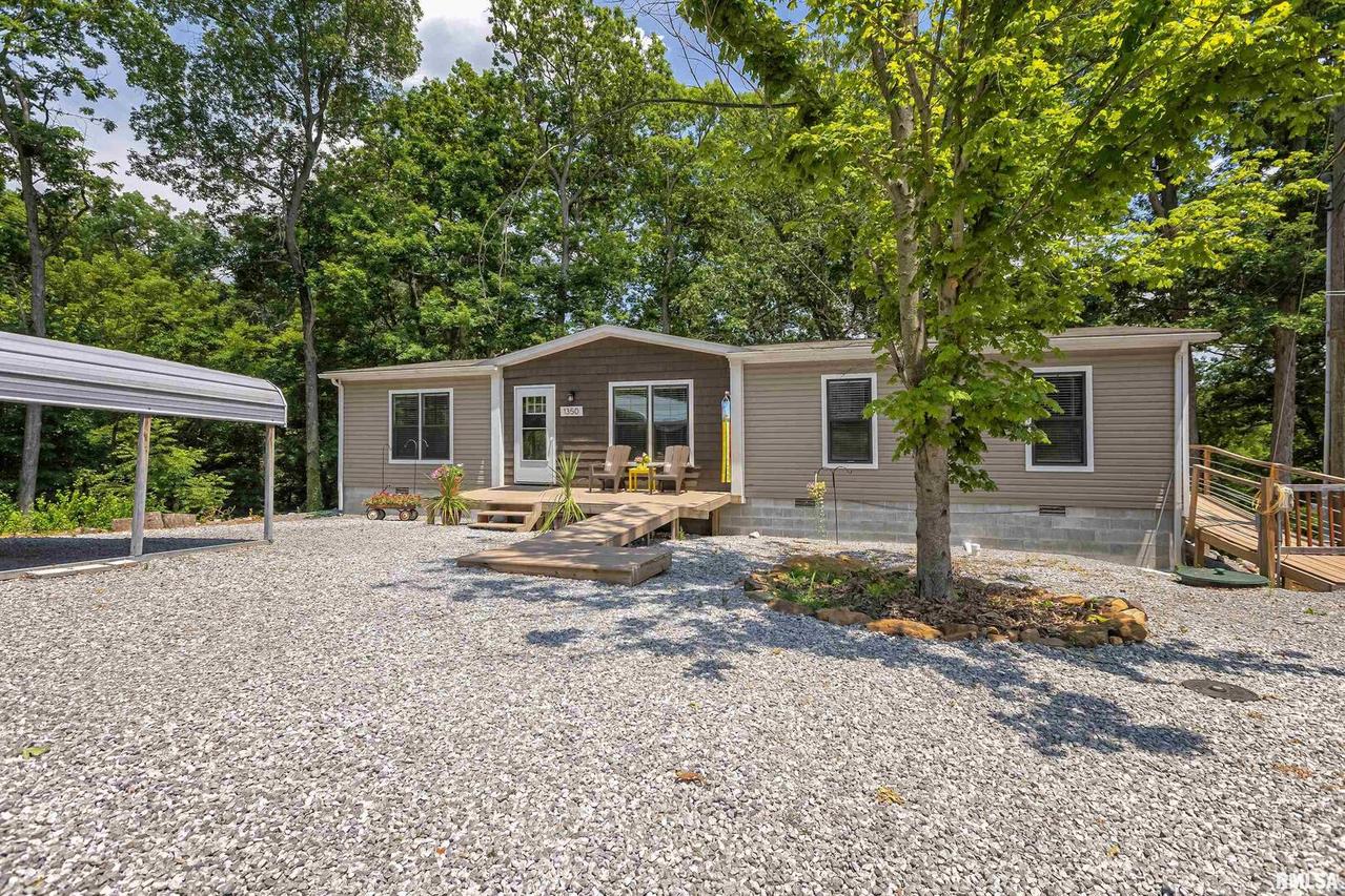 1340 1350 Egyptian Hills Dr., Creal Springs, IL 62922