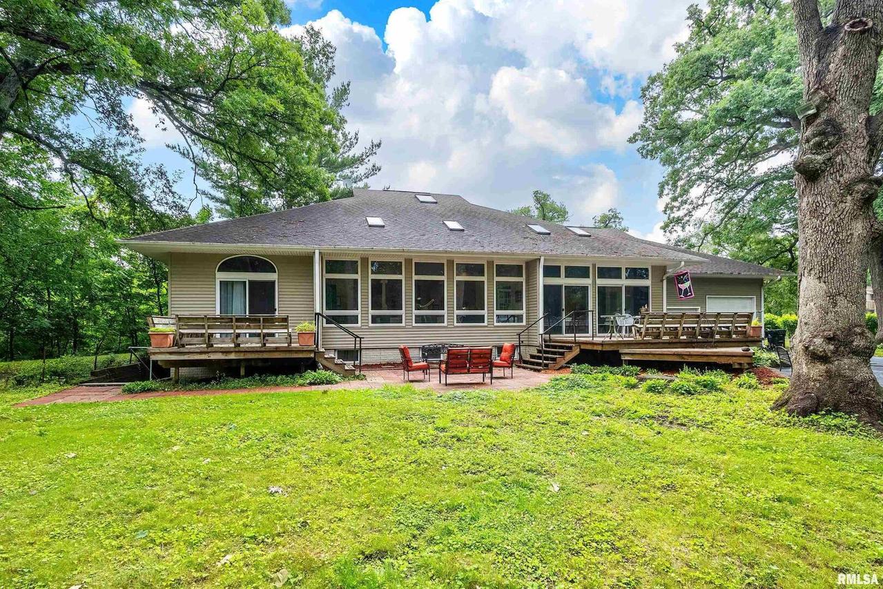 2801 12th Ave., Rock Island, IL 61201