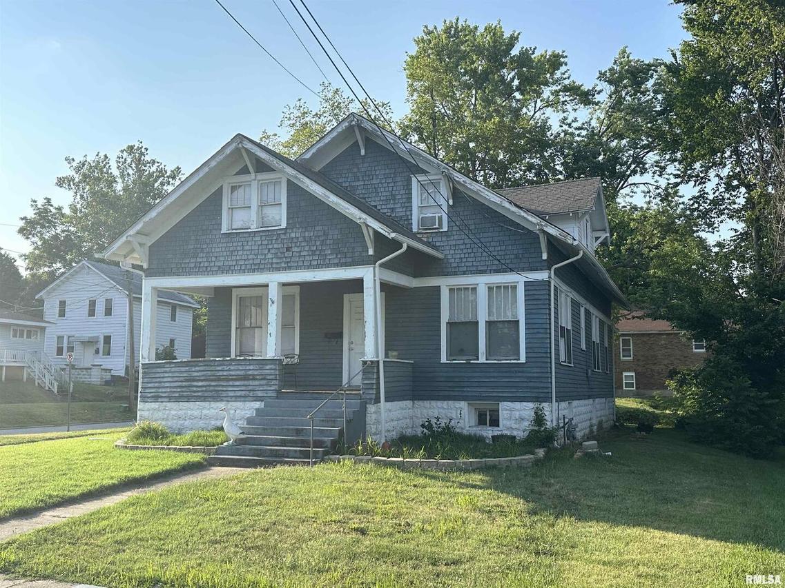 312 W Cherry St., Carbondale, IL 62901